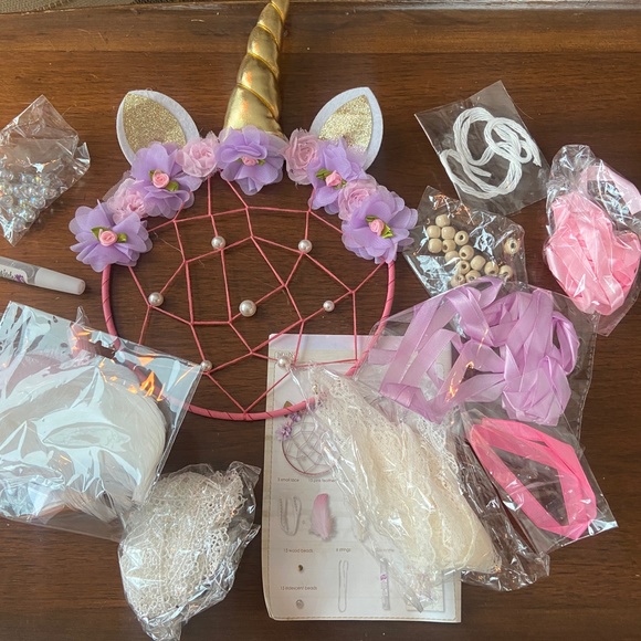 Make Your Own Unicorn Dreamcatcher Kit - Picture 3 of 3